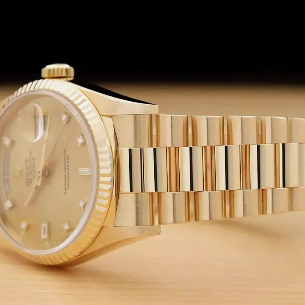ROLEX MENS DAY-DATE FACTORY DIAMOND DIAL 18K GOLD PRESIDENT WATCH